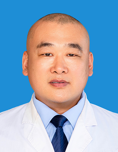 點擊照片，查看專家專長、出診時間